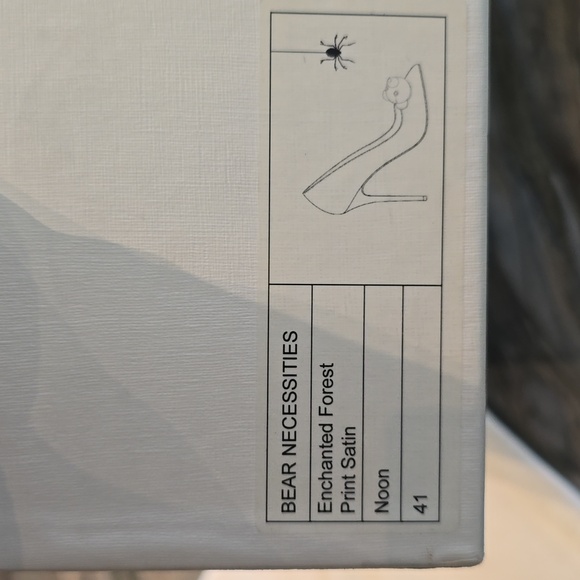 Vintage Limited Edition Charlotte Olympia "Bear Necessities" Heels. Size… - Picture 11 of 16